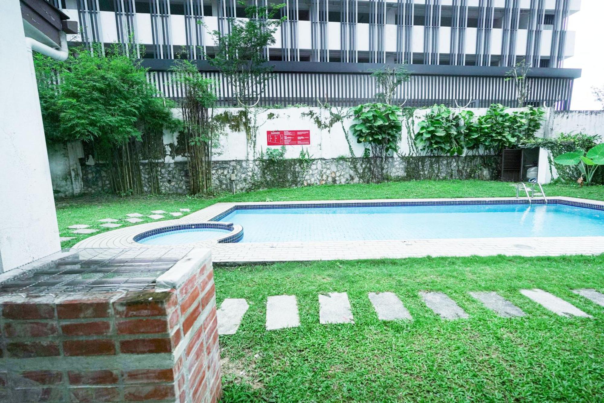 Au 27Pax Bungalow With Pool Table & Swimming Pool 吉隆坡 外观 照片